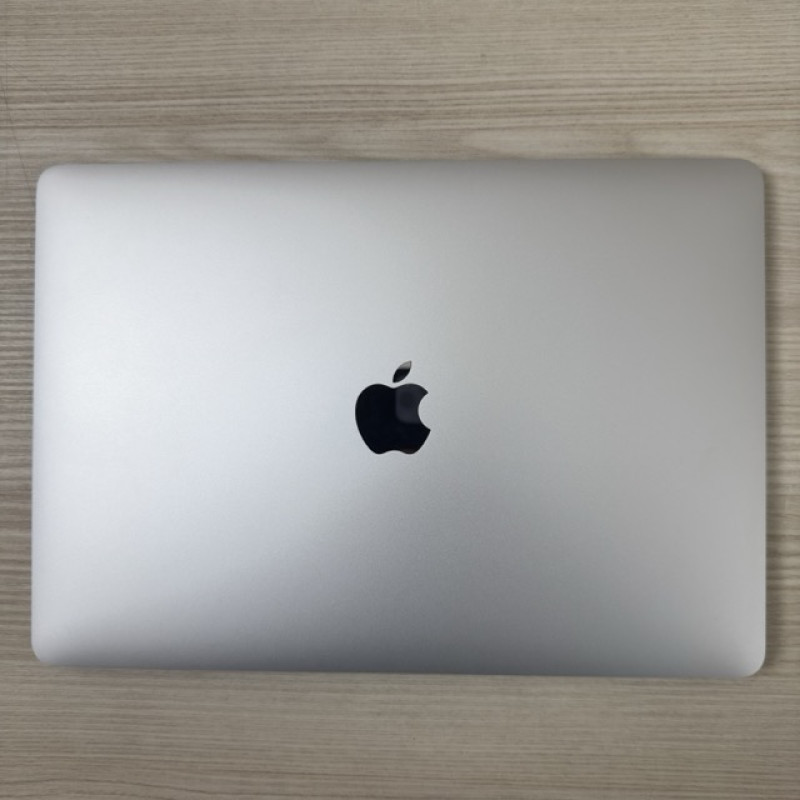 MacBook Air 2020 Silver i3 1.1ghz 16/256